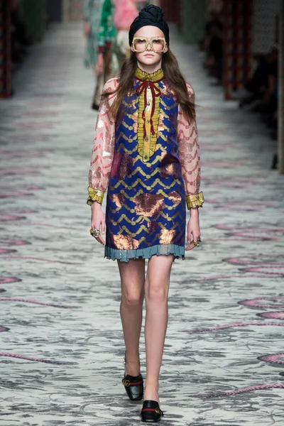 Look 22